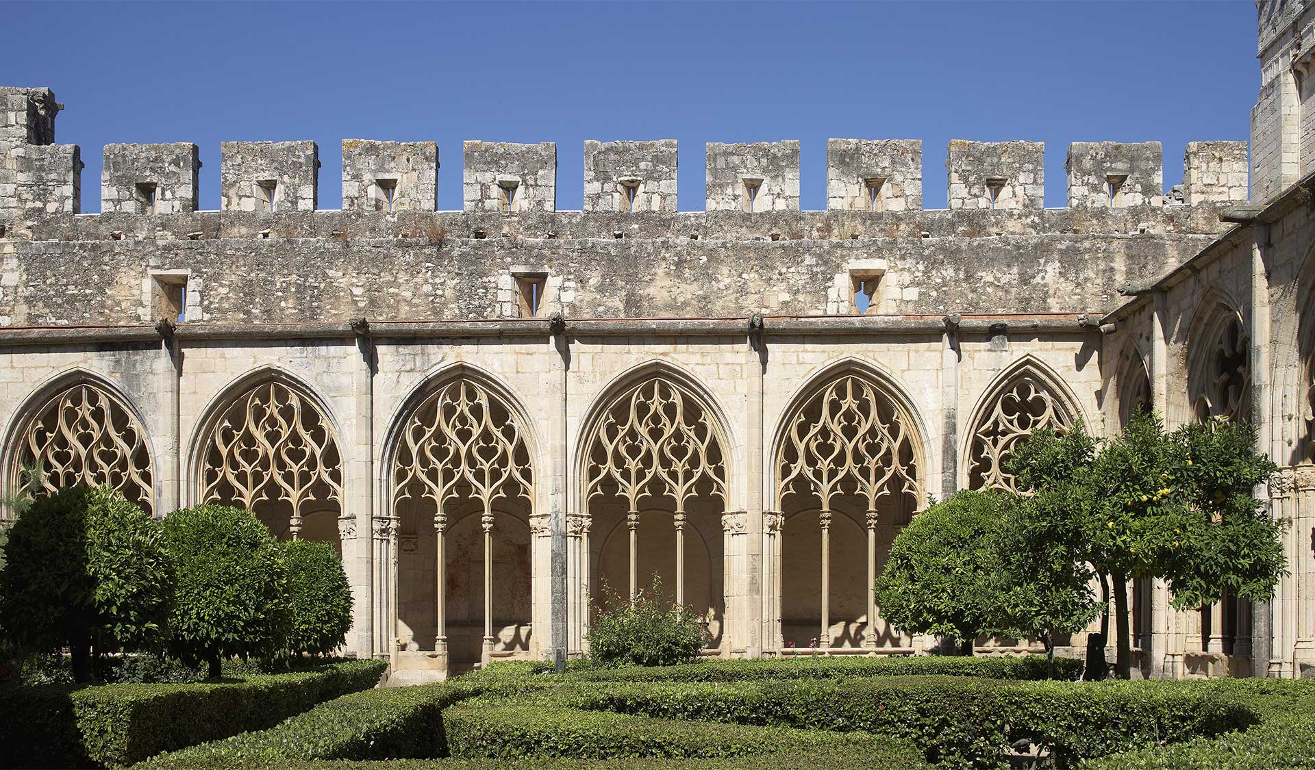 Blanca d’Anjou i la relació de la reialesa amb el monestir